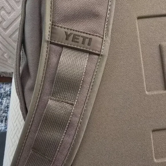 NEW YETI Tocayo Tan 26 liter backpack - Picture 3 of 12